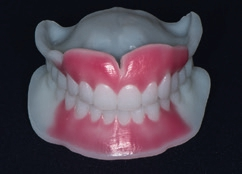 Abb. 22: Monoblock-Probeprothesen.