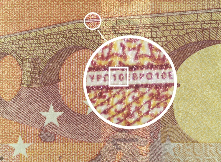 Abb. 7: Triage-Sehtest für Lupen mit einer 10-€-Banknote: Die Buchstabenreihe im Geländer der Steinbrücke enthält wiederkehrend die Zahl „10“, sie muss mit der Lupenbrille in entsprechender Arbeitsdistanz und mit OP-Licht erkannt werden. Wer die „10“ sicher lesen kann, liegt mit hoher Wahrscheinlichkeit in der besseren Hälfte der Peergroup, wer sie nicht entziffern kann, in der schlechteren Hälfte [41].