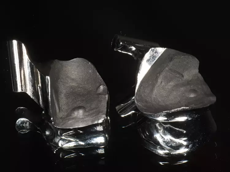 Abb. 15: Fertige Adhäsivattachments.