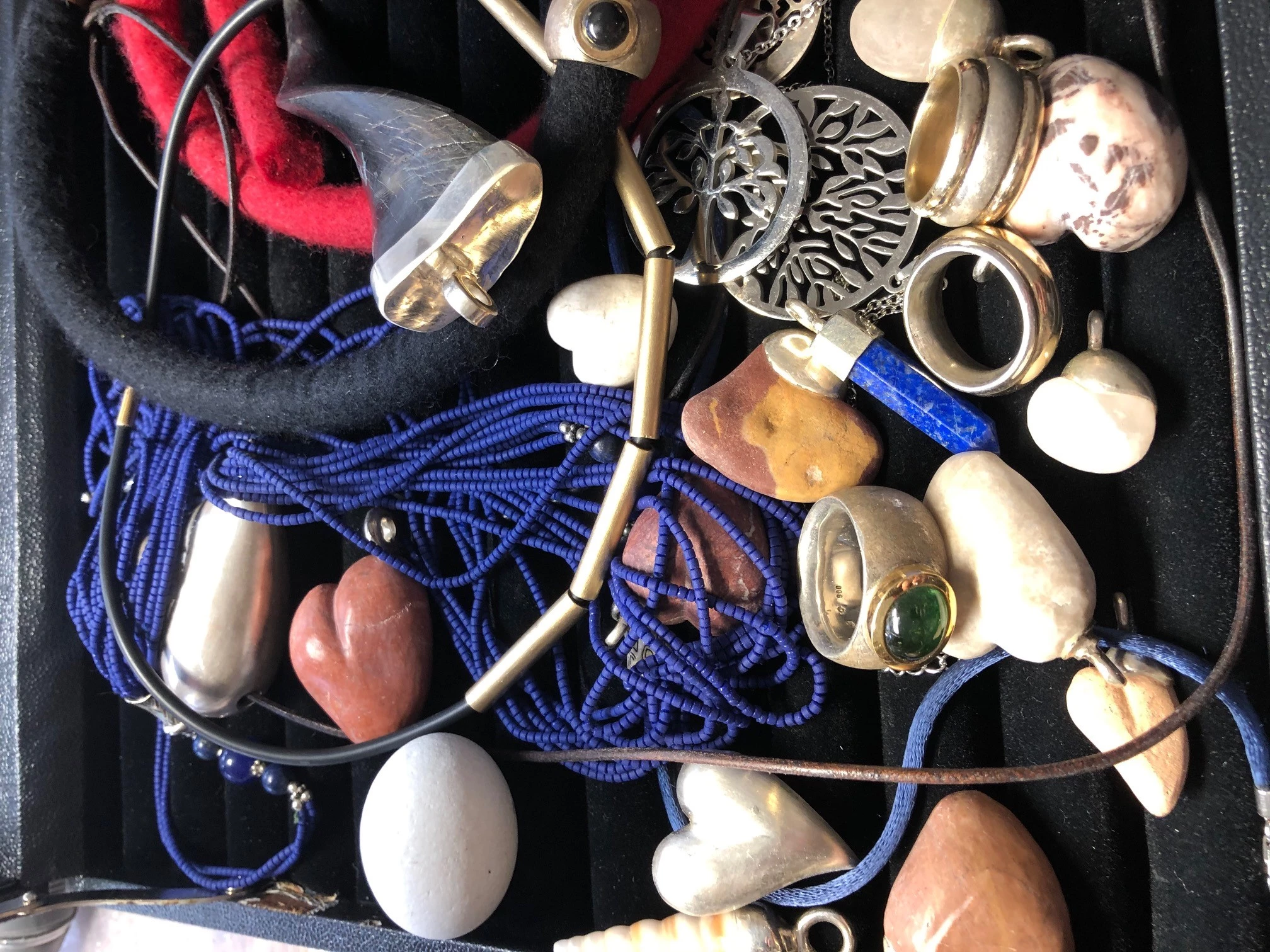 Schmuck von H. Ratte