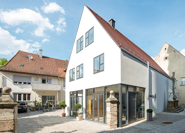 Abb. 3b: Göpfert Dental (Labor und Fortbildungszentrum, Iphofen.