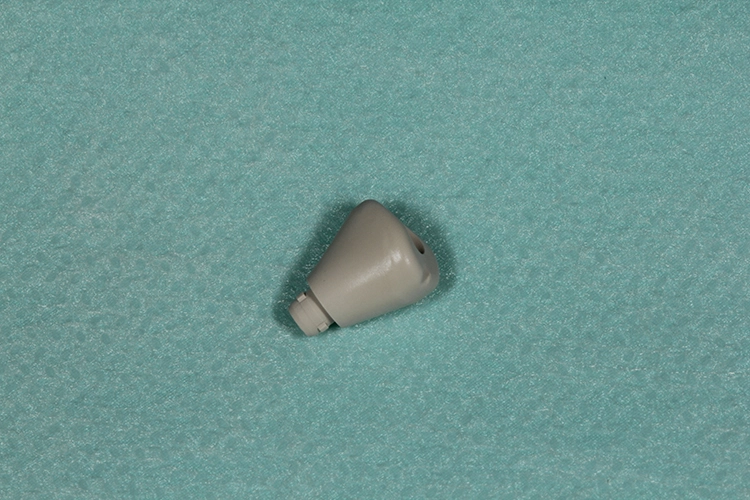 Abb. 24: Gingivaformer aus Poly-Ether-Ether-Keton (PEEK).