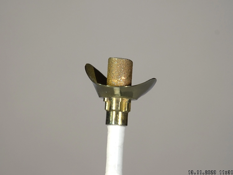 Abb. 2: Original EAP® Abutment vor dem Verkleben
mit der Keramikkrone.