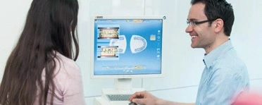 Patientenkommunikation am digitalen Modell.