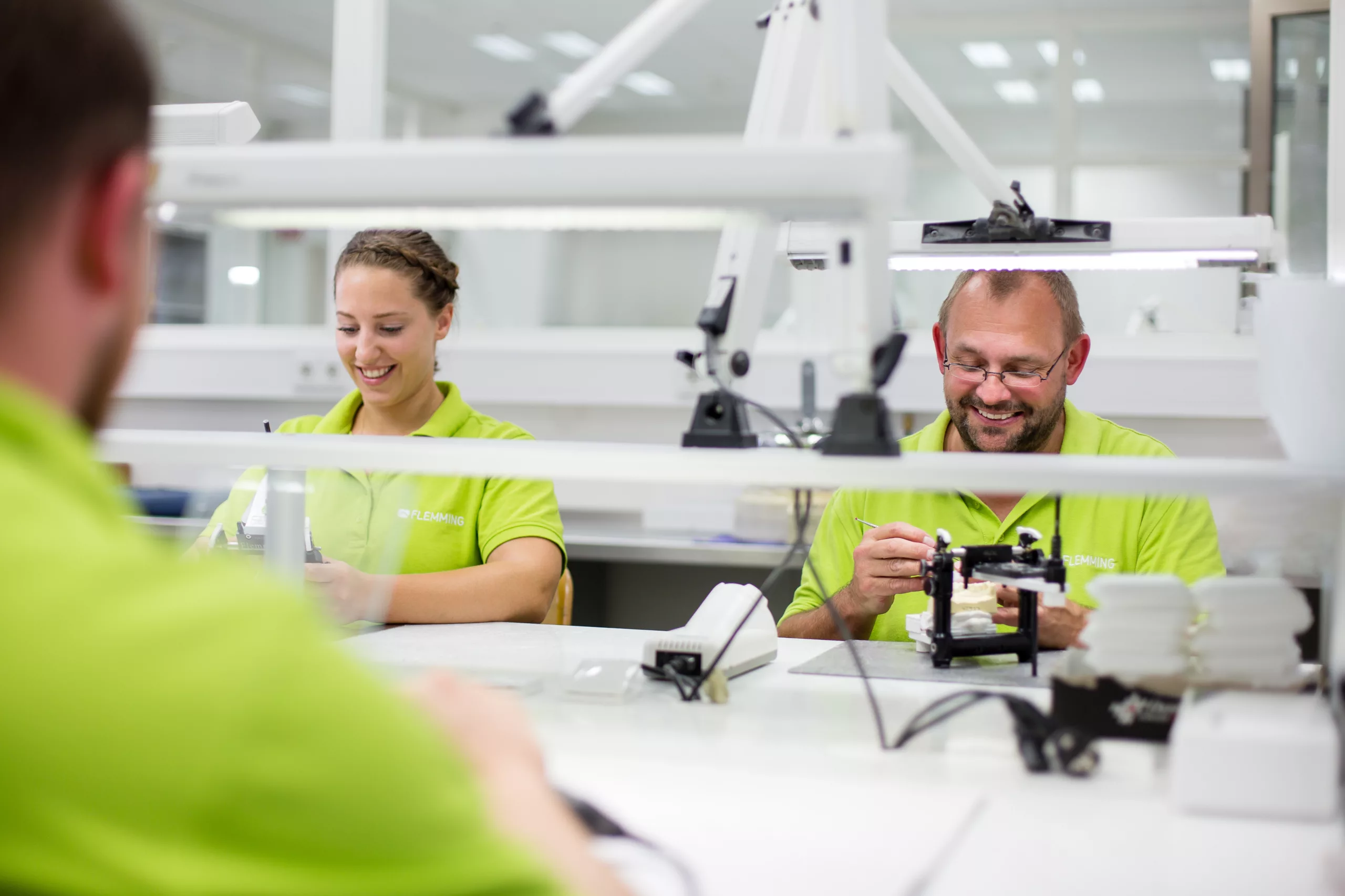 Abb. 6: Soziale Nachhaltigkeit und die Zahntechnik bei Flemming Dental.