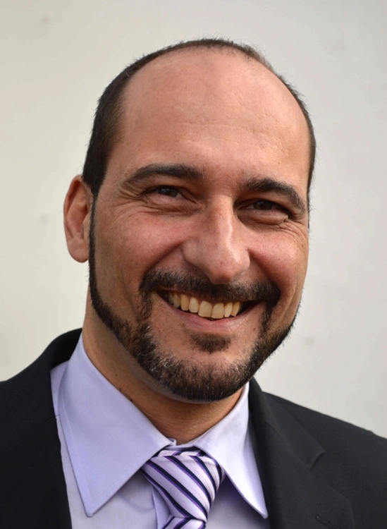 Univ.-Prof. Dr. Dr. Bilal Al-Nawas, Education Delegate der ITI Sektion Deutschland: „Die vielfältigen und gestiegenen Anforderungen in der Zahnmedizin und Zahntechnik sind nicht mehr ohne ausreichende weitere Qualifizierung zu bewältigen.“
