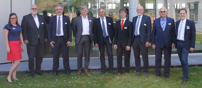 Die Referenten (v. l.): PD Dr. Bogna Stawarczyk, ZTM Klaus Bartsch, Roland Benz, Prof. Kurt Greinwald, Prof. Bernd Leplow, Prof. Ralph G. Luthard, Prof. Raimund Hibst, Peter Brehm und Jürgen Dettinger.
