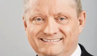Hermann Gröhe ist seit 17. Dezember 2013 Bundesminister für Gesundheit und sieht die Digitalisierung als eine gesellschaftliche Aufgabe.