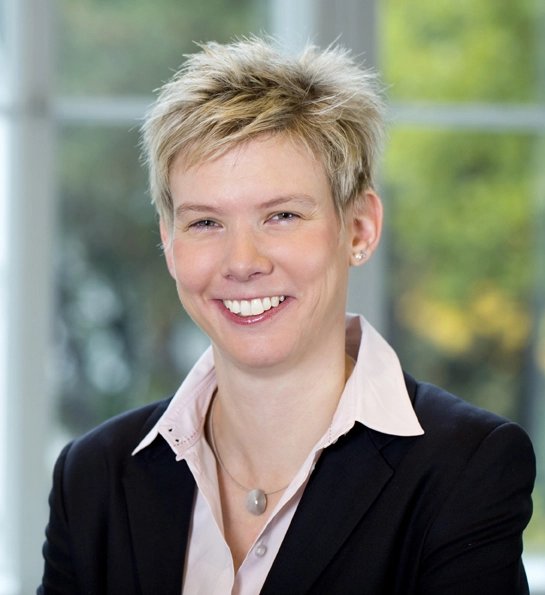 Prof. Dr. Katrin Bekes.