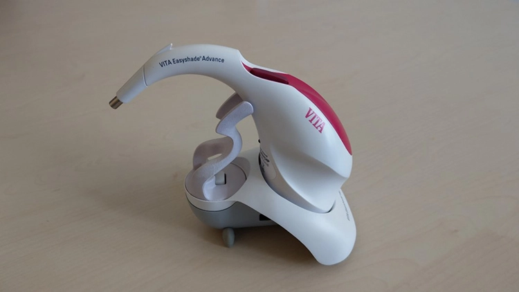 Abb. 3: Das Farbbestimmungsgerät Vita Easyshade.