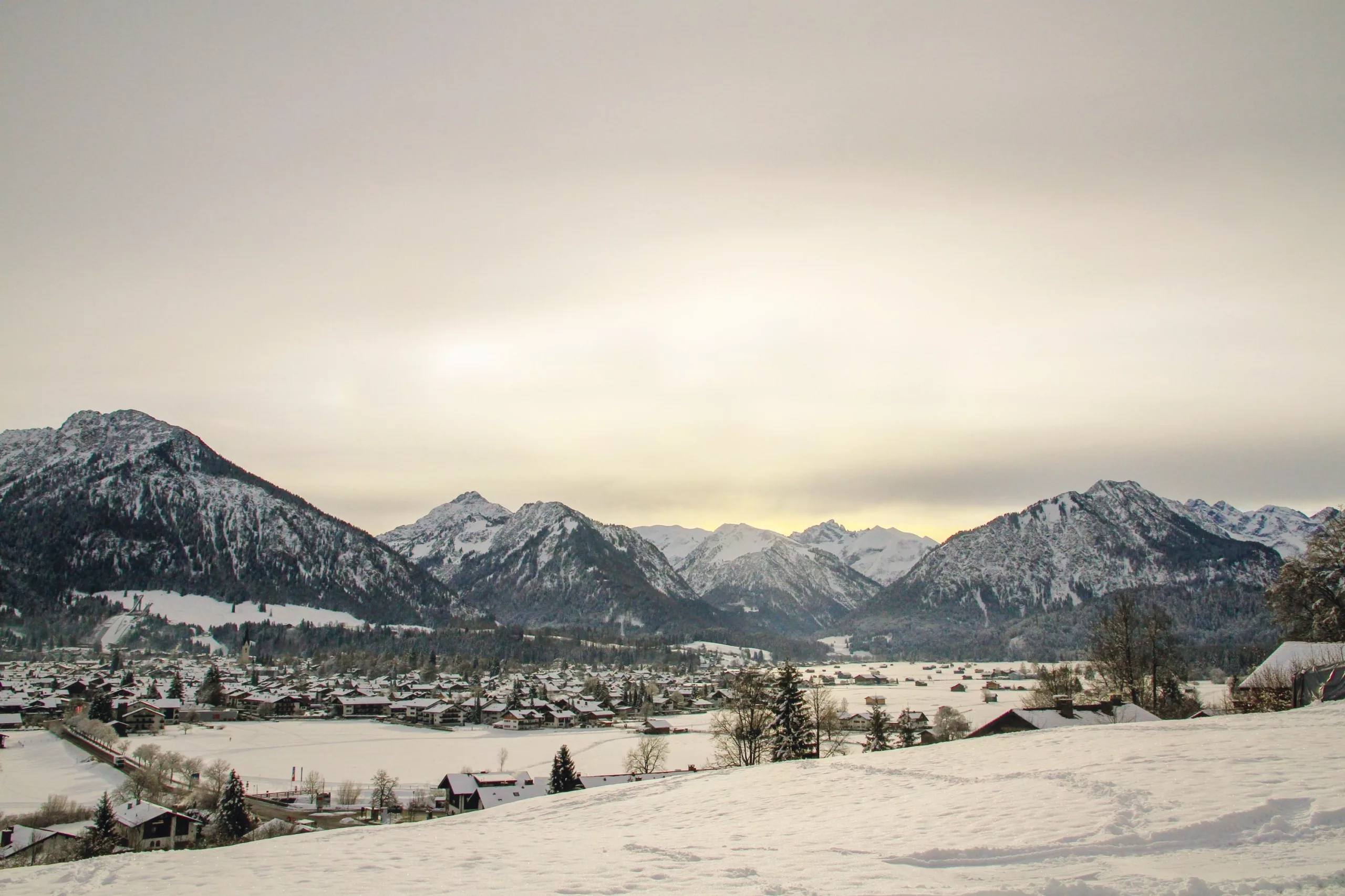 Verhaltene Winterstimmung über Oberstdorf.