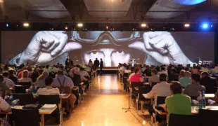 Eine Premiere mit Signalwirkung: Dentsply Sirona präsentierte sich beim Zahntechniker-Kongress als starker Partner der Labore, zeigte Zukunftschancen auf und informierte fachlich auf höchstem Niveau.