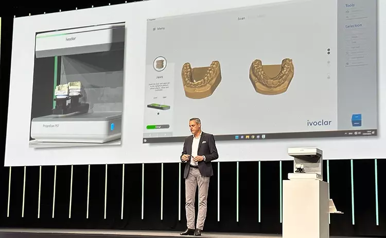 Abb. 2: Im Extraoralscanner PrograScan PS7 lassen sich zwei Modelle in 10 Sekunden auf einmal scannen.