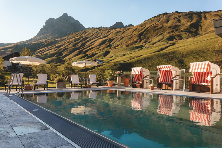 Der Außenpool des Hotels.