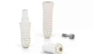 Das CERALOG® Portfolio umfasst das einteilige CERALOG® Monobloc und das zweiteilige CERALOG® Hexalobe Implantat.