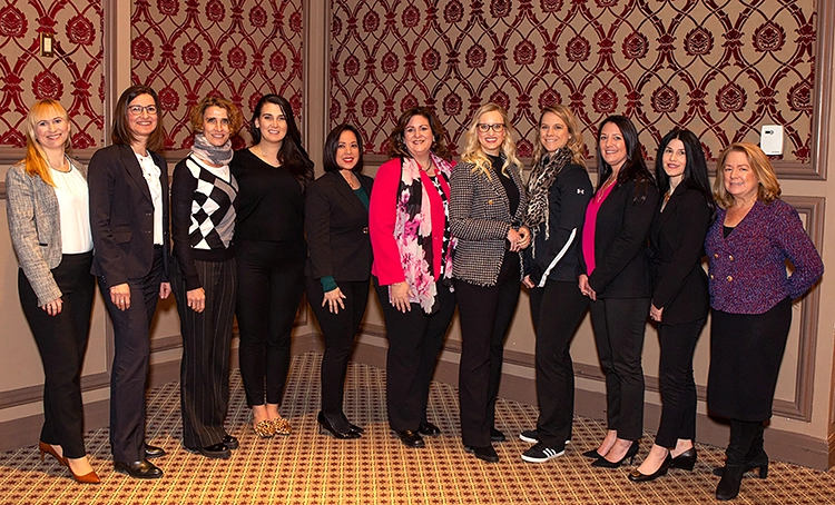Mitarbeiterinnen von Dentsply Sirona beim Women-in-Dentistry-Frühstück in Chicago, USA, im Februar 2020.