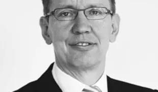 Dr. Bernd Hartmann