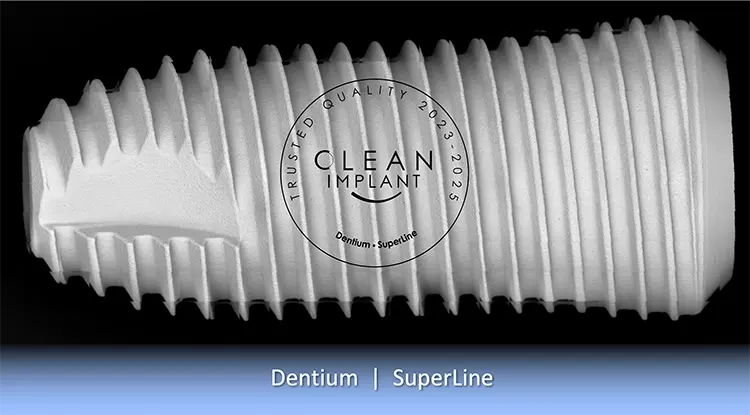 REM Bild des „SuperLine“ Implantats von Dentium.