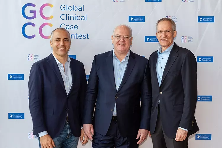 Die Jurymitglieder freuten sich über einen hochklassigen Wettbewerb (v.l.n.r.): Prof. Dr. Gaetano Paolone von der Universität Mailand (Italien), Dr. Ian Cline, Zahnarzt am King´s College (Großbritannien) sowie Dr. Frank Pfefferkorn, Senior Clinical Research Manager bei Dentsply Sirona.