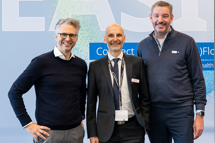 Christian Ermer (Vice President Marketing & Digital), Thomas Hiebel (Head of Sales & Marketing bei Creation Willi Geller) und Michael Göllnitz (Geschäftsführer der Amann Girrbach GmbH in Pforzheim, Deutschland).