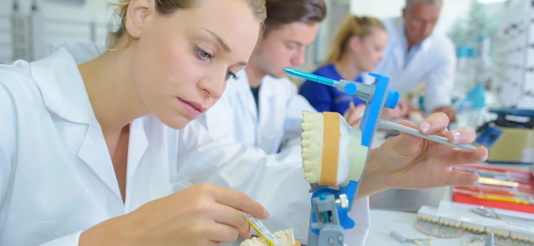 Es ist heftig umstritten, unter welchen Voraussetzungen ein Praxislabor angenommen werden darf. ©auremar/fotolia.com