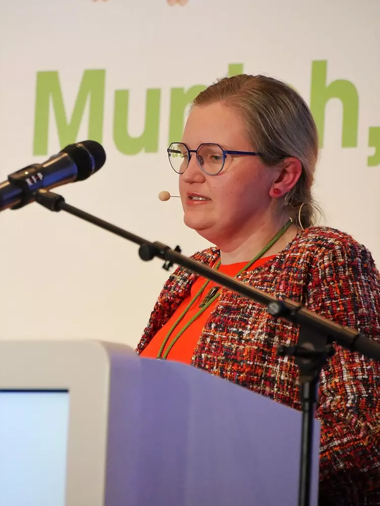 Prof. Marlies Elfrink.