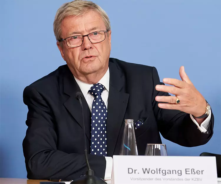 Dr. Wolfgang Eßer, Vorsitzender des Vorstands der KZBV.