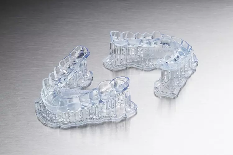 Dental LT Comfort Resin.
