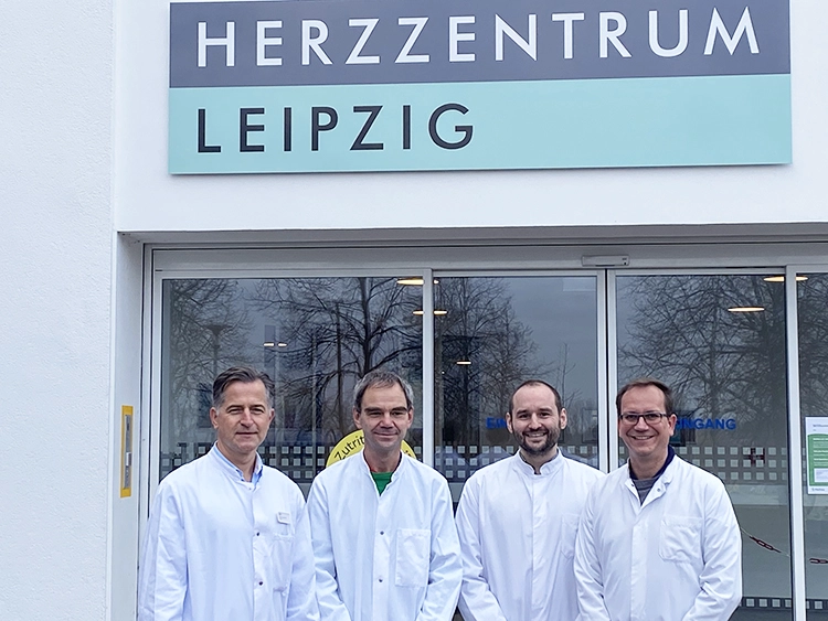Das Forscherteam aus Leipzig darf sich über den Gewinn des Millerpreises freuen (v.l.): Prof. Garbade, Dr. Binner, Dr. Schmalz, Prof. Ziebolz.