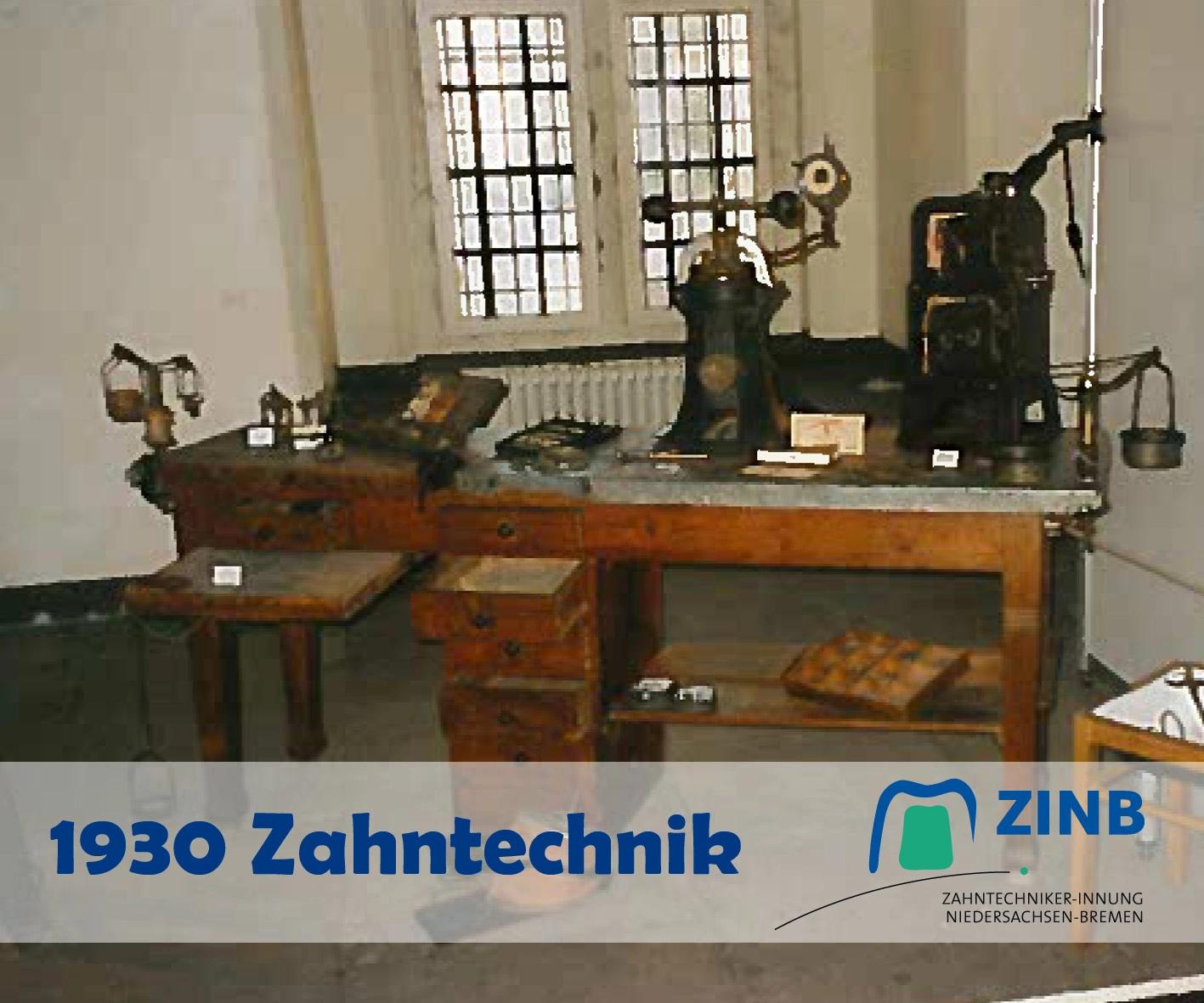 Ein zahntechnischer Arbeitsplatz von 1930 ...