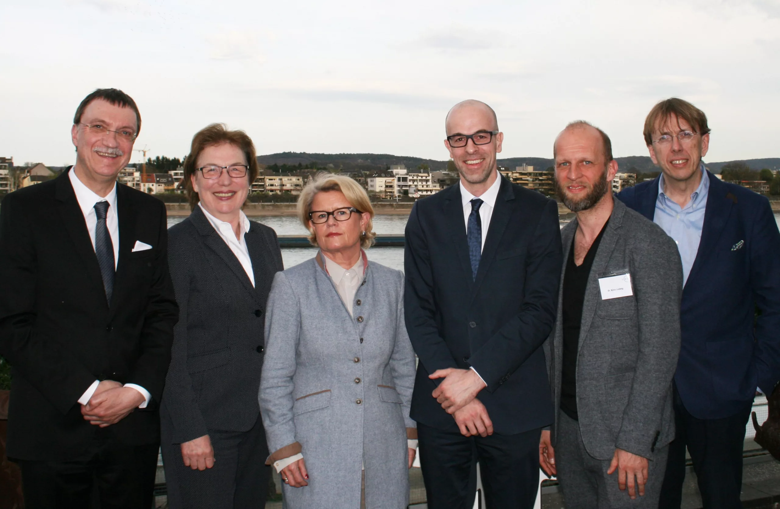 Der in Bonn neu gewählte GBO-Vorstand (v.l.): Dr. Stephan Pies, die 1. und 2. Vorsitzende Dr. Gundi Mindermann und Prof. Dr. Bärbel Kahl-Nieke, Prof. Dr. Philipp Meyer-Marcotty, Dr. Björn Ludwig sowie Dr. Michael Sostmann.