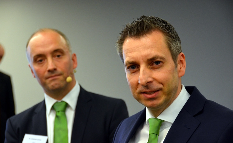 Dr. Andreas Janke (l.) und Daniel Zehnich (r.), Geschäftsführer der ZPdZ.