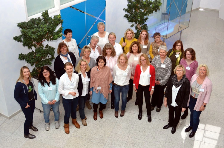Mehr als 20 Mitglieder der AGs Zahngesundheit im Raum Karlsruhe nahmen an der Medienbörse teil.