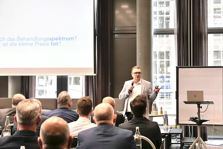 Grußwort Prof. Benz.