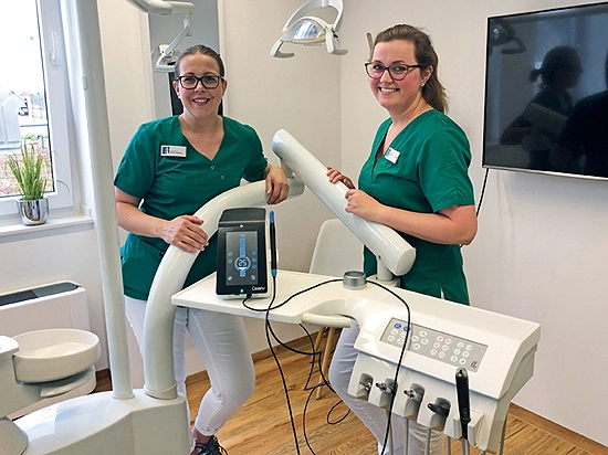 Das brandneue Cavitron Touch in der Berufsausübungsgemeinschaft Praxis Zahnärzte MG in Mönchengladbach.