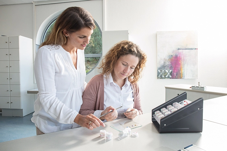 Bei den ceraMotion® Keramikkursen wird Ästhetik großgeschrieben.