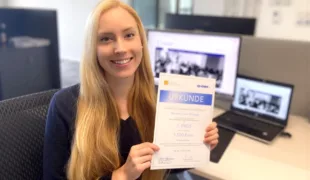 Mariette Altrogge, Absolventin des Studiengangs Dentalhygiene & Präventionsmanagement (B.Sc.), gewinnt den 1. Platz des “meridol Förderpreis Dentalhygiene” für das Jahr 2019.