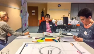 Antoina Montesinos in Aktion beim Intensiv-Coaching des Zahnärztinnen Netzwerks in Berlin