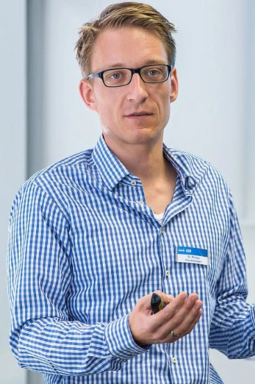 Dr. Philipp Hundeshagen