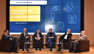 v.l. Karl-Sebastian Schulte, ZDH-Geschäftsführer u. Geschäftsführer d. Unternehmerverbandes d. Deutschen Handwerks, biha-Präsident E. Schmidt, ZVA-Präsident Ch. Müller, MdB T. Sorge, BIV-OT-Präsident A. Reuter und VDZI-Präsident D. Kruchen.