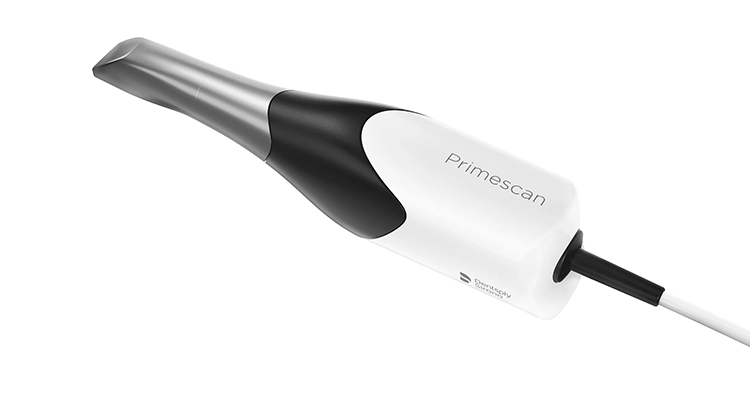 Das Firmware Update ermöglicht einen schnelleren Scan* und verbessert die Leistungsfähigkeit des Intraoralscanners (wie im Text beschrieben).