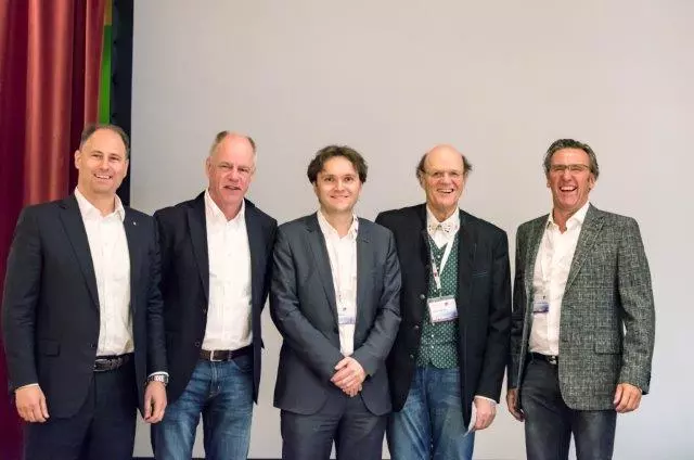 Prof. Dr. Daniel Grubeanu, Prof. Dr. Georg-H. Nentwig, Dr. Thomas Hanser, Prof. Dr. Rolf Ewers, Dr. Dr. Gregor Hundeshagen (vlnr).