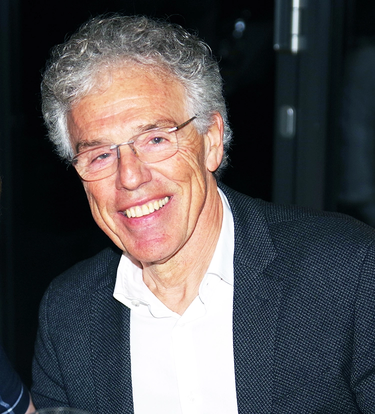 Professor Dr. Dr. Weingart. Das Bild wurde im Februar 2020 im Rahmen des Fellow-Meeting der Deutschen ITI-Sektion in Johannisberg aufgenommen. Wenige Wochen später erhielt Professor Weingart die dramatische Diagnose.