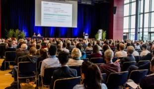 Zahlreiche Teilnehmer nahmen an der Jahrestagung teil: (Bild: DG PARO)
