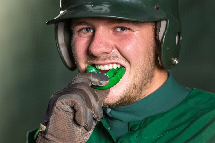 Beinahe die Hälfte der Kinder und Jugendlichen erwischt es bis zu ihrem 16. Lebensjahr: ein Zahntrauma. 30% der Zahnverletzungen betreffen das Milchzahngebiss, 20% die bleibenden Zähne.