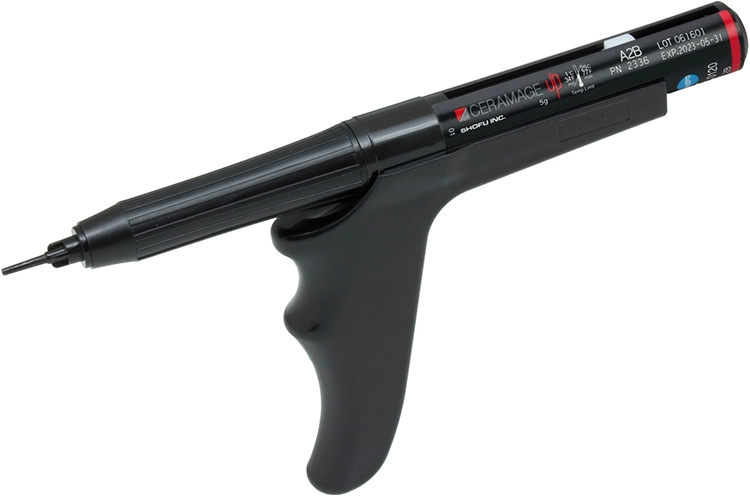 Ceramage UP Spritze mit Dispenser.