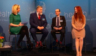 Diskussion auf der Perio Link Night 2018 in Amsterdam.