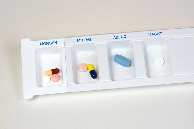 Die Datenlage über den Effekt unterschiedlicher Medikamente auf Implantatverlust ist noch zu gering.
