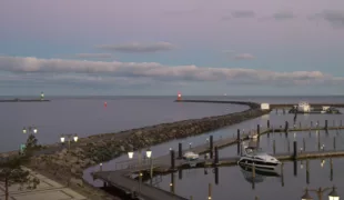 Blick auf die Ostsee. Der Dental-Gipfel findet jedes Jahr in der Yachthafenresidenz Hohe Düne in Warnemünde statt.