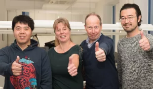 Die Gewinner des Larsen-Chu Awards 2017 kamen in den Genuss eines Patienten-Live-Workshops: Dank der intensiven Betreuung durch den Trainer ZTM Luc Rutten war der Lerneffekt hoch.